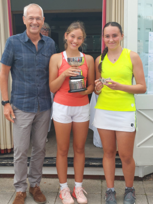 Eli and Marina Webb- ladies doubles winners